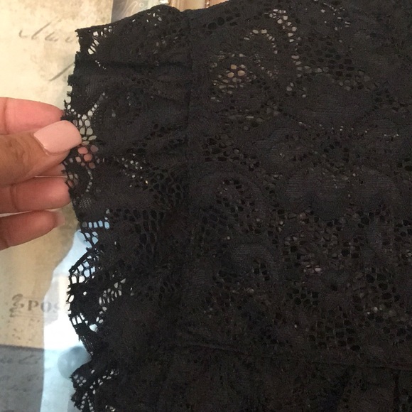 2 for $20. Beautiful brocade blouse no sleeves ! - Picture 3 of 4